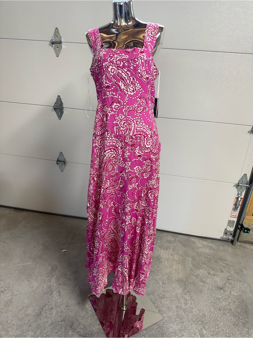 Vince Camuto paisley print square neck dress